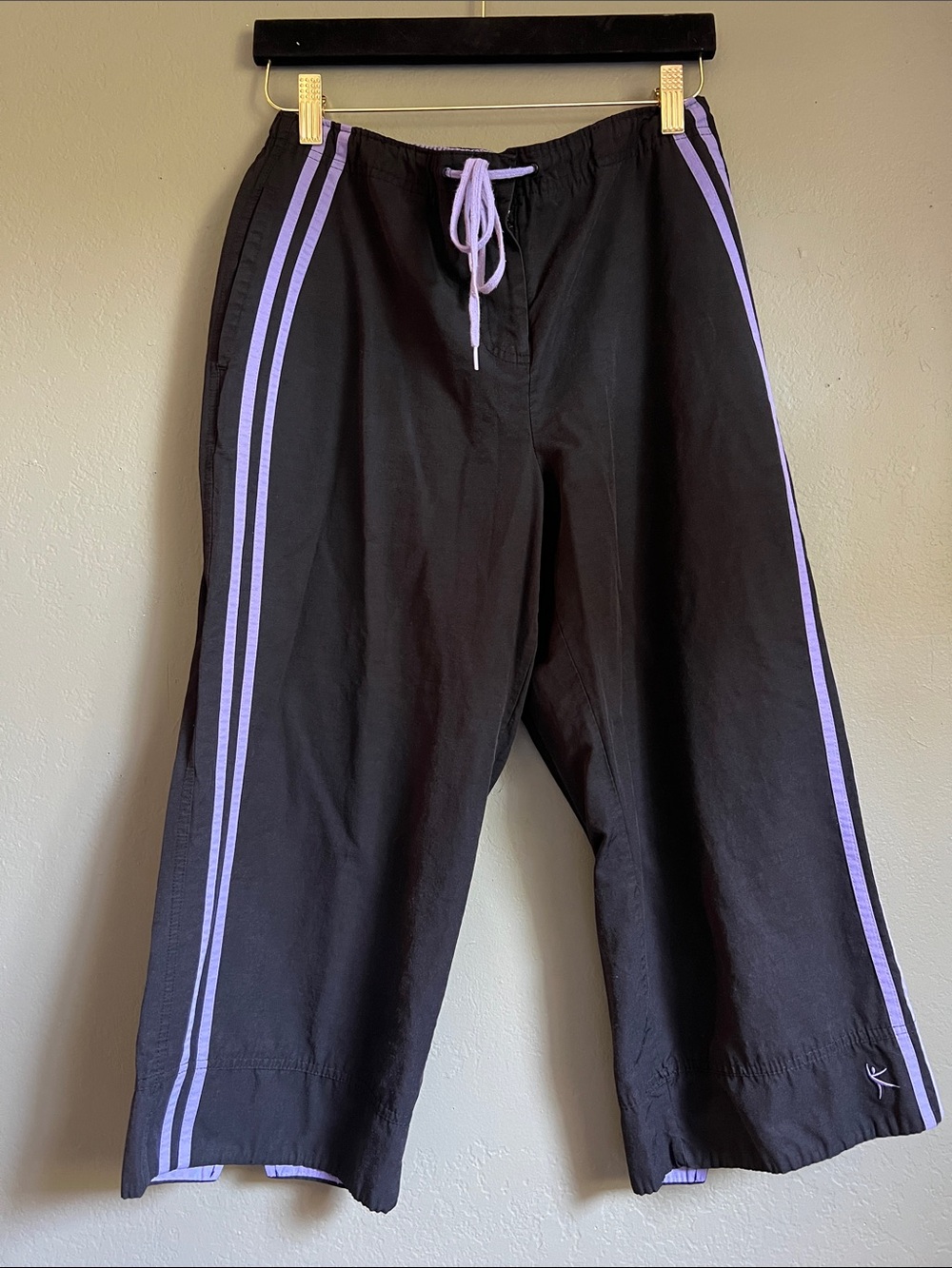 Y2K cropped athletic pants
